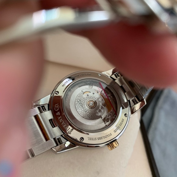 Tiffany 18k yellow gold atlas watch - Picture 2 of 5